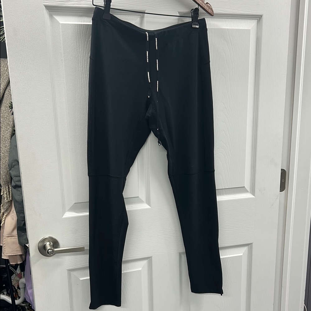 3/25$ Nike running leggings